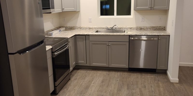 Warden House: 412 S Adams Ave