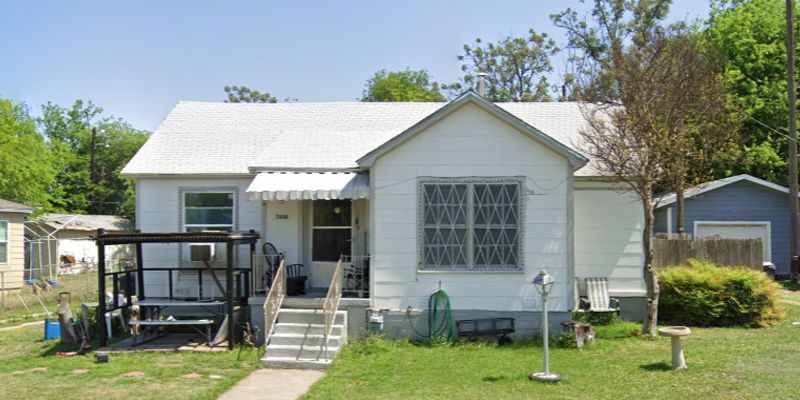 Waco House: 2808 Mitchell Ave