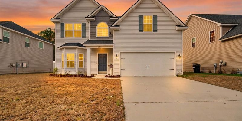 Fort Stewart House: 225 Sapwood Wy