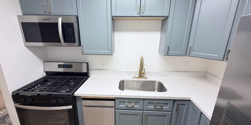 Houston Apartment: 3821 Woodleigh St