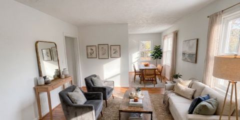 Living Room JPG.jpg