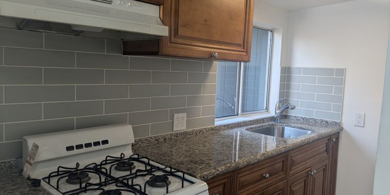 San Diego Apartment: 2319 Etiwanda St